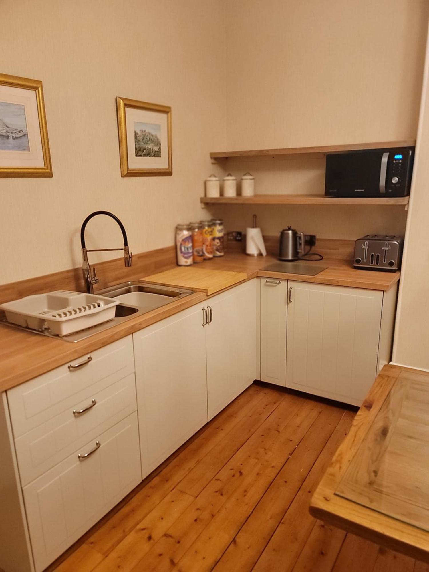 3 Bedroom Villa Attached To Host Home Free Parking Perth Exterior foto